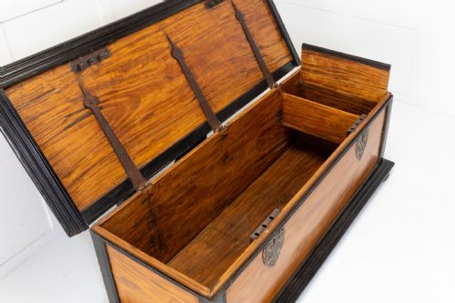 19TH CENTURY CEYLONESE SATINWOOD CHEST - ADDITIONAL PHOTO 2
