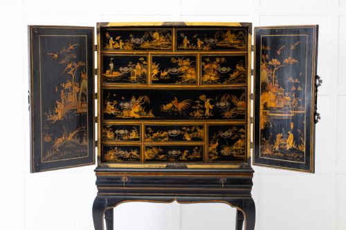 LATE 17TH CENTURY CHINOISERIE CABINET ON STAND - ADDITIONAL PHOTO 1