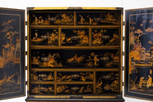 LATE 17TH CENTURY CHINOISERIE CABINET ON STAND - ADDITIONAL PHOTO 3