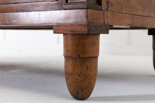 EARLY 19TH CENTURY ITALIAN WALNUT COMMODE - ADDITIONAL PHOTO 4