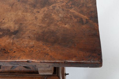 18TH CENTURY SPANISH WALNUT TABLE - ADDITIONAL PHOTO 2