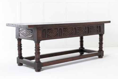 17TH CENTURY SPANISH PROVINCIAL CARVED WALNUT SIDE TABLE - ADDITIONAL PHOTO 8