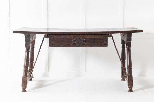 EARLY 17TH CENTURY SPANISH TABLE - ADDITIONAL PHOTO 1