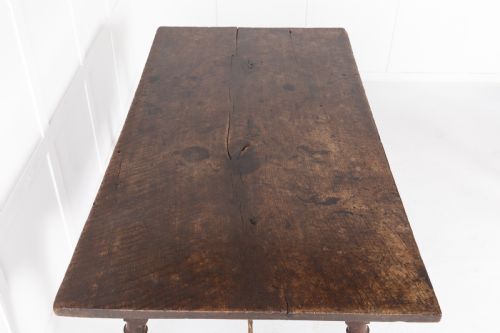 EARLY 17TH CENTURY SPANISH TABLE - ADDITIONAL PHOTO 4