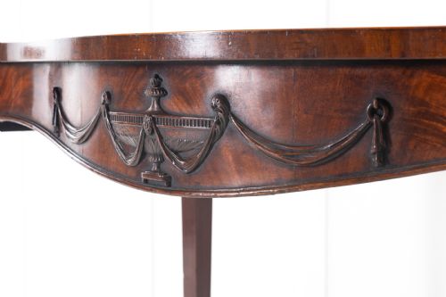 18TH CENTURY GEORGE III MAHOGANY 'ADAM STYLE' SERPENTINE SIDE TABLE - ADDITIONAL PHOTO 3