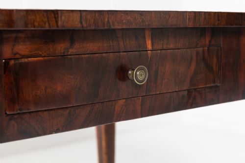 18TH CENTURY ITALIAN SIDE TABLE - ADDITIONAL PHOTO 4