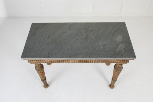 18TH CENTURY ITALIAN GILDED CONSOLE TABLE WITH MARBLE TOP - ADDITIONAL PHOTO 2