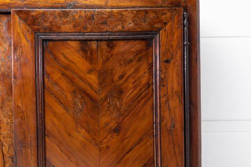 18TH CENTURY FRENCH YEW WOOD ARMOIRE - ADDITIONAL PHOTO 4