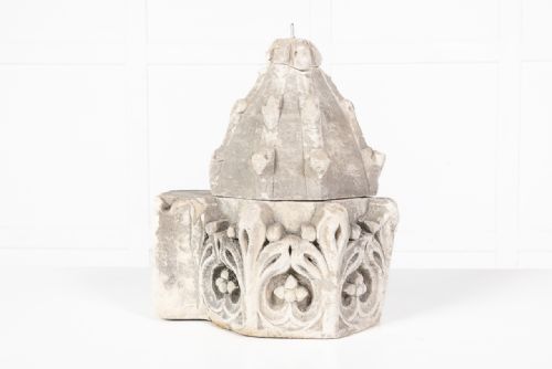 18th century fragment of gothic carved stone - CATEGORY: ANTIQUE MISCELLANEOUS - DATED 18TH CENTURY