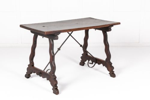 18th century spanish walnut table - CATEGORY: ANTIQUE TABLES - DATED 18TH CENTURY