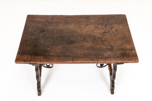 18TH CENTURY SPANISH WALNUT TABLE - ADDITIONAL PHOTO 5