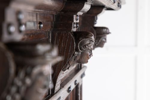 17TH CENTURY DUTCH OAK AND EBONY CABINET - ADDITIONAL PHOTO 4