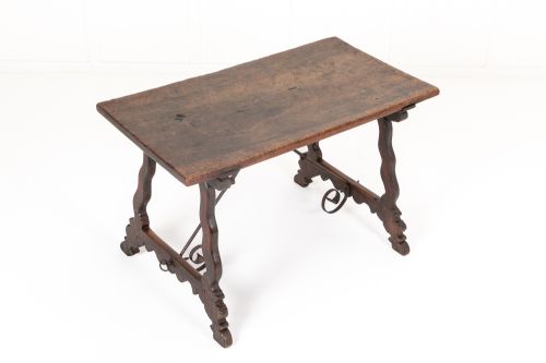 18th century spanish walnut table - CATEGORY: ANTIQUE TABLES - DATED 18TH CENTURY
