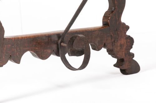 18TH CENTURY SPANISH WALNUT TABLE - ADDITIONAL PHOTO 1
