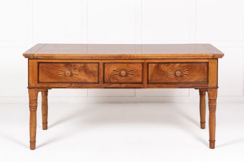 19TH CENTURY FRENCH MAPLE AND ELM TABLE - ADDITIONAL PHOTO 1