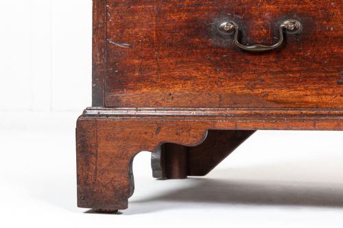 18TH CENTURY ENGLISH MAHOGANY CHEST OF DRAWERS - ADDITIONAL PHOTO 3