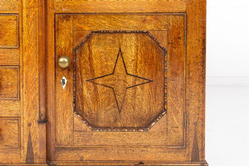 EARLY 19TH CENTURY OAK DRESSER BASE - ADDITIONAL PHOTO 2