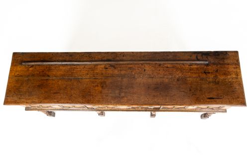 17TH CENTURY ENGLISH OAK DRESSER BASE - ADDITIONAL PHOTO 6