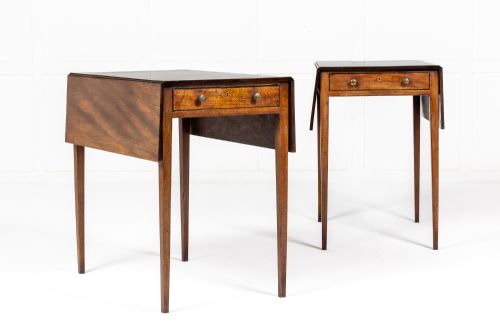 PAIR OF 18TH CENTURY ENGLISH MAHOGANY PEMBROKE TABLES - ADDITIONAL PHOTO 1