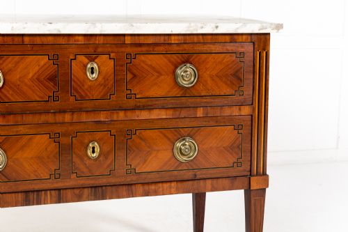 18TH CENTURY KINGWOOD AND WALNUT COMMODE WITH MARBLE TOP - ADDITIONAL PHOTO 2
