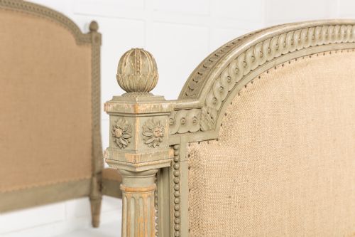 19TH CENTURY FRENCH CARVED WOOD KINGSIZE BED - ADDITIONAL PHOTO 3