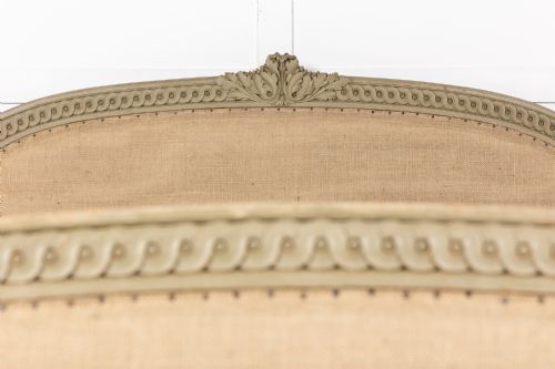 19TH CENTURY FRENCH CARVED WOOD KINGSIZE BED - ADDITIONAL PHOTO 6