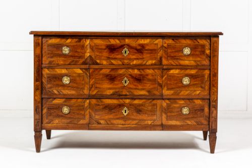 18th century french walnut commode - CATEGORY: ANTIQUE CHEST OF DRAWERS - DATED 18TH CENTURY