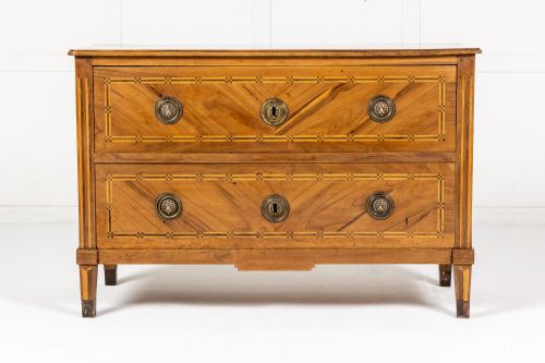 18th century french walnut commode - CATEGORY: ANTIQUE CHEST OF DRAWERS - DATED 18TH CENTURY