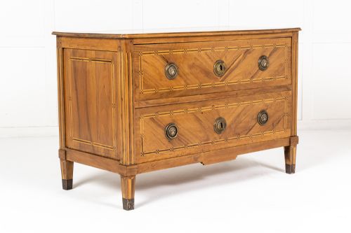 18TH CENTURY FRENCH WALNUT COMMODE - ADDITIONAL PHOTO 3