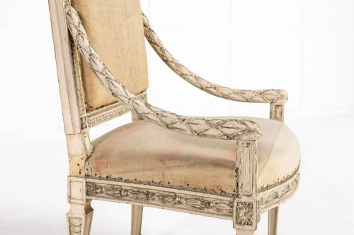 PAIR OF LOUIS XVI ARMCHAIRS - ADDITIONAL PHOTO 4