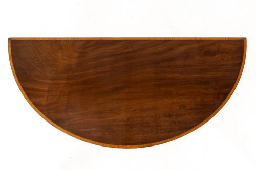 18TH CENTURY GEORGE III MAHOGANY SIDEPIER TABLE IN THE MANNER OF THOMAS CHIPPENDALE OR MAYHEW AND INCE - ADDITIONAL PHOTO 6
