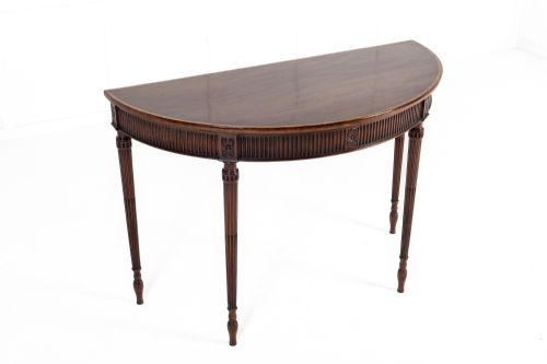 18TH CENTURY GEORGE III MAHOGANY SIDEPIER TABLE IN THE MANNER OF THOMAS CHIPPENDALE OR MAYHEW AND INCE - ADDITIONAL PHOTO 9