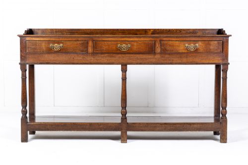 18th century english oak dresser base - CATEGORY: ANTIQUE SIDEBOARDS - DATED 18TH CENTURY