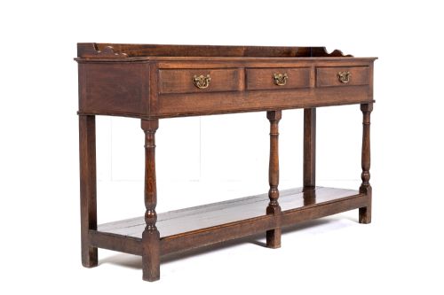 18TH CENTURY ENGLISH OAK DRESSER BASE - ADDITIONAL PHOTO 5
