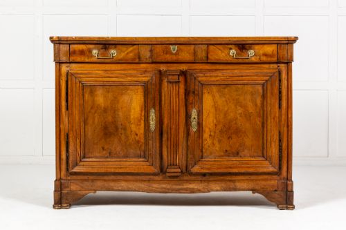 18th century french walnut cabinet - CATEGORY: ANTIQUE CABINETS - DATED 18TH CENTURY