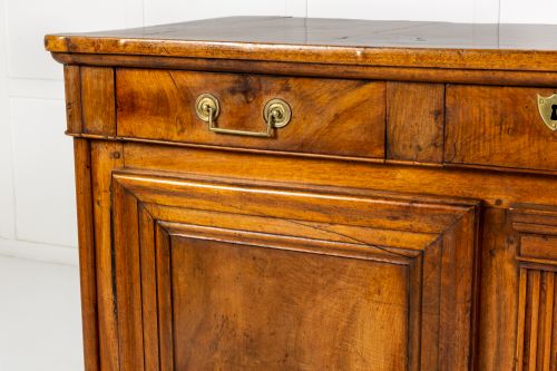 18TH CENTURY FRENCH WALNUT CABINET - ADDITIONAL PHOTO 2
