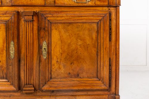 18TH CENTURY FRENCH WALNUT CABINET - ADDITIONAL PHOTO 6