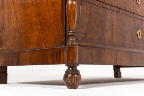 PAIR OF 19TH CENTURY ITALIAN WALNUT COMMODES - ADDITIONAL PHOTO 6