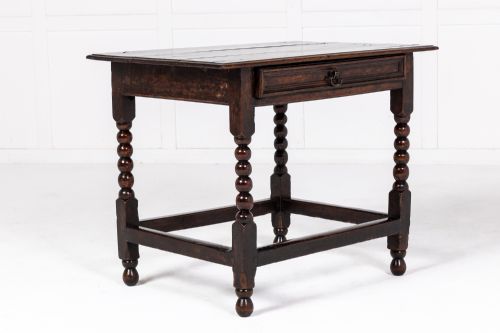 small 17th century english oak side table - CATEGORY: ANTIQUE TABLES - DATED 17TH CENTURY