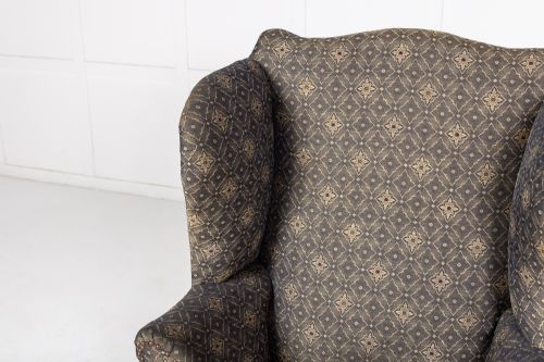 18TH CENTURY GEORGE III MAHOGANY WING CHAIR - ADDITIONAL PHOTO 1