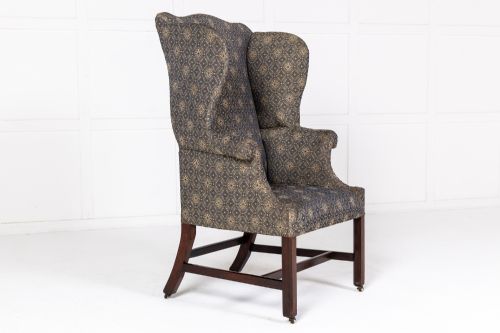 18TH CENTURY GEORGE III MAHOGANY WING CHAIR - ADDITIONAL PHOTO 4