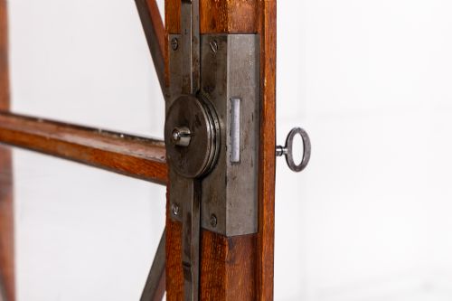 SMALL 19TH CENTURY FRENCH MAHOGANY BOOKCASE - ADDITIONAL PHOTO 1