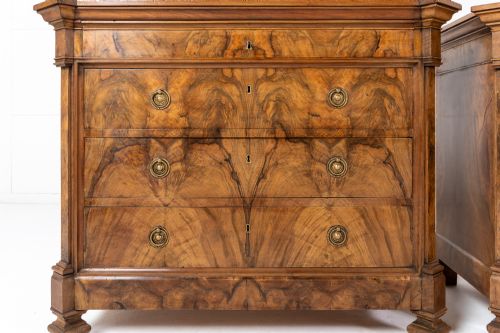 PAIR OF 19TH CENTURY FRENCH WALNUT COMMODES - ADDITIONAL PHOTO 2