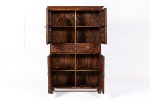 EARLY 18TH CENTURY SPANISH WALNUT CABINET - ADDITIONAL PHOTO 1