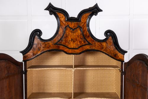 18TH CENTURY ITALIAN WALNUT BUREAU CABINET - ADDITIONAL PHOTO 7