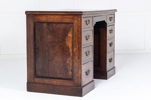 19TH CENTURY ENGLISH BURR OAK PEDESTAL KNEEHOLE DESK - ADDITIONAL PHOTO 3