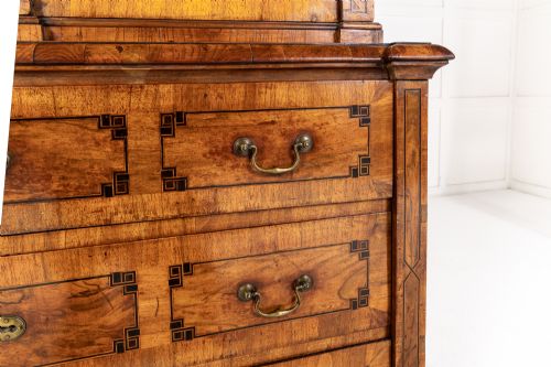 LATE 18TH CENTURY GERMAN WALNUT AND MARQUETRY CABINET - ADDITIONAL PHOTO 2