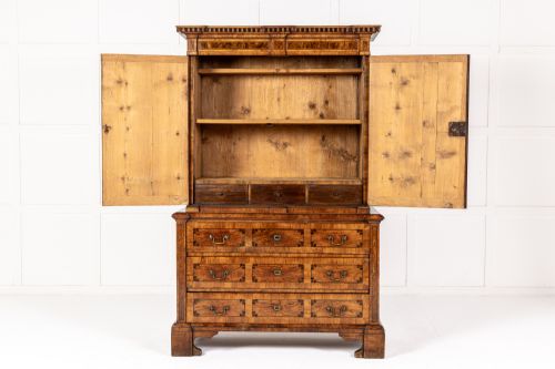 LATE 18TH CENTURY GERMAN WALNUT AND MARQUETRY CABINET - ADDITIONAL PHOTO 5