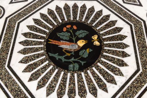 19TH CENTURY ITALIAN OAK OCTAGONAL TABLE WITH INLAID MARBLE TOP - ADDITIONAL PHOTO 2