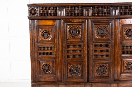 19TH CENTURY FRENCH BRETON OAK CABINET - ADDITIONAL PHOTO 3